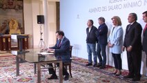 Rajoy firma con los agentes sociales la subida del SMI