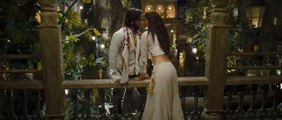Deepika Padukone all Kissing Scene from Ramleela