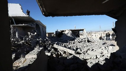 下载视频: Monitor in Syria: strikes in Idlib province kill at least 18