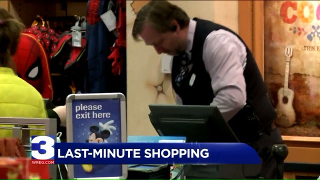 Man Spends Christmas Eve Shopping for Stranger He Just Met