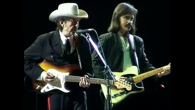 Bob Dylan 2002 - All Along The Watchtower