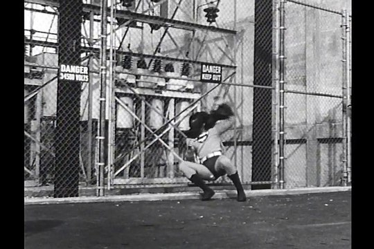 Atom Man vs. Superman (1950) - 13 - Los Platillos Volantes de Atom Man (Subtitulado Español)