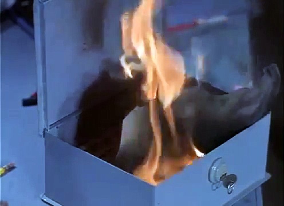 The Rat Patrol   S01E04   The Kill Or Be Killed Raid