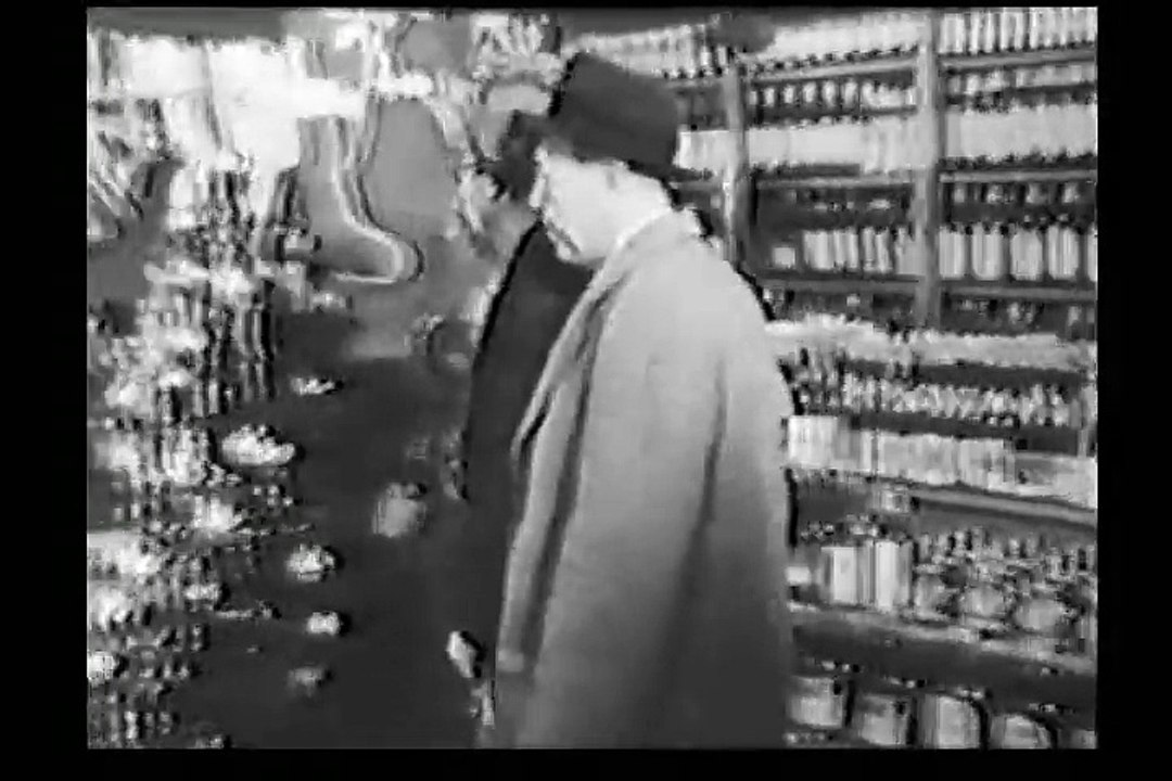 Naked City  S01E13   Merry Xmas to the Force on Patrol