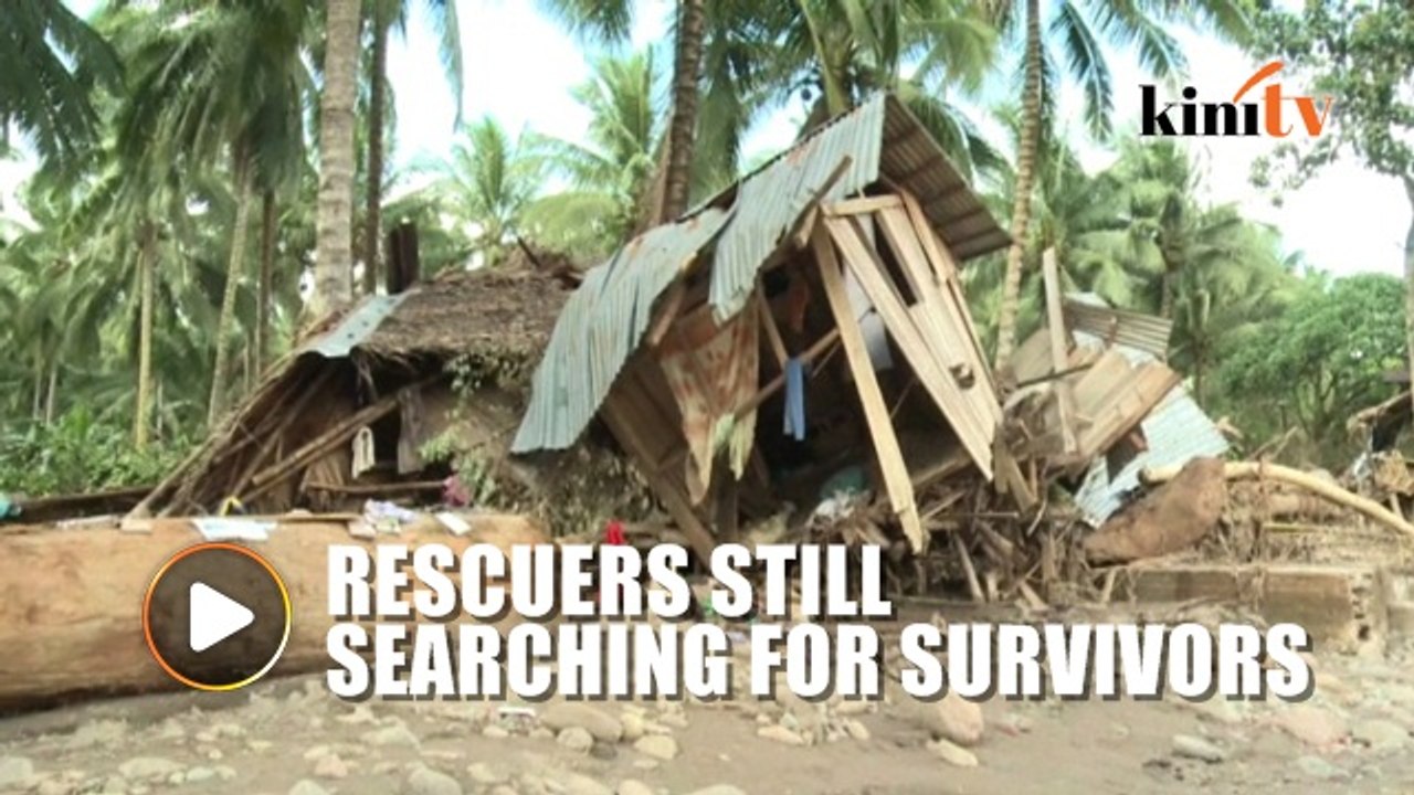 Tropical storm Tembin kills 30 in Philippine village