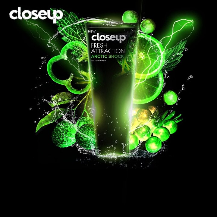 Closeup Premium reveal
