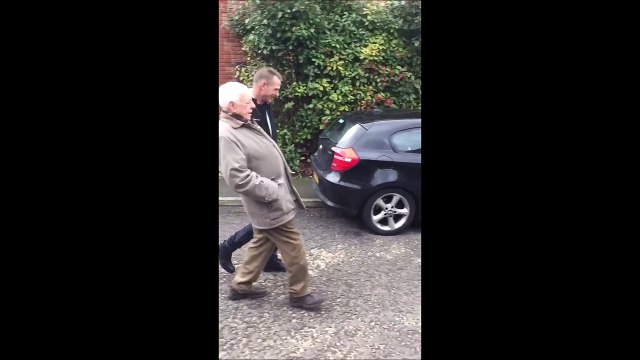 Quand tu rentres du bar et que tu as picolé un peu trop... Bravo papy