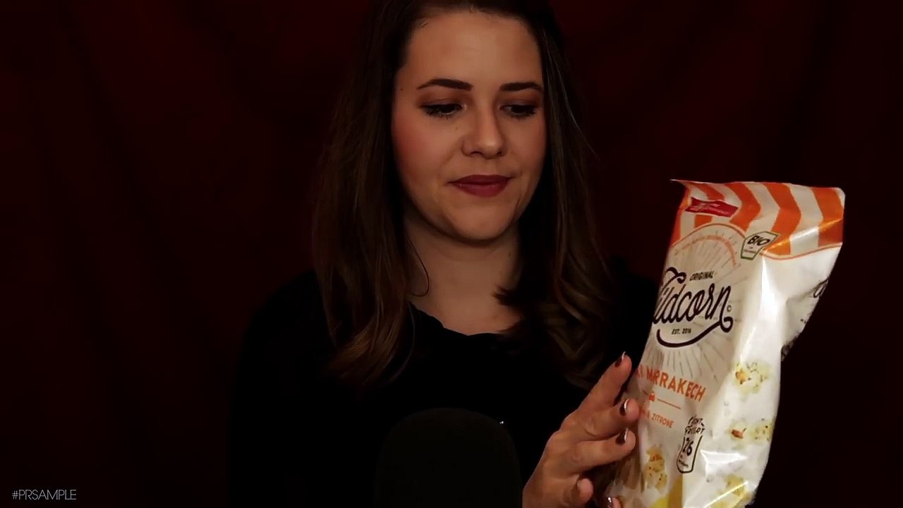 ASMR Sanftes Unboxing ♡ CELEBRATION TRENDBOX ♡ Whisper Tapping Sounds in German/Deutsch