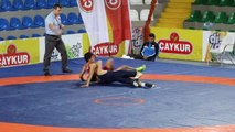 Büyük Erkekler Grekoromen Güreş Türkiye Şampiyonası Bugün Rize'de Başladı