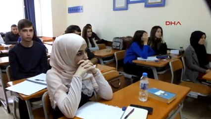 Balıkersir-Burhaniye'de Gençlere Ücretsiz Üniversiteye Hazırlık Kursu