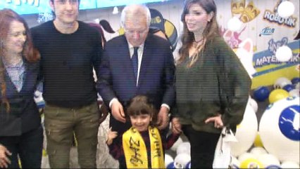 Aziz Yıldırım, Düşyeri Çocuk Deneyim Kulübü'nde etkinliğe katıldı