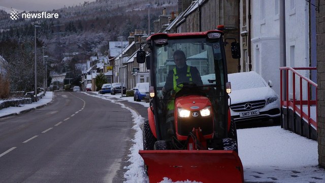 Weather warning as heavy snow hits Scottish Highlands