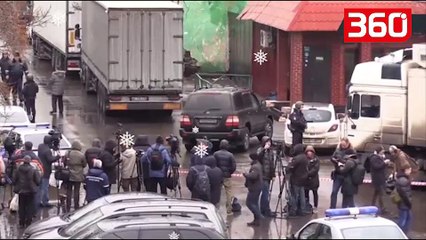 Ish-pronari qëllon me armë stafin, vret një person, ka edhe të plagosur (360video)