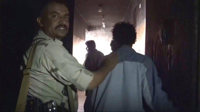 Yemeni forces and Houthis accused of prisoner torture