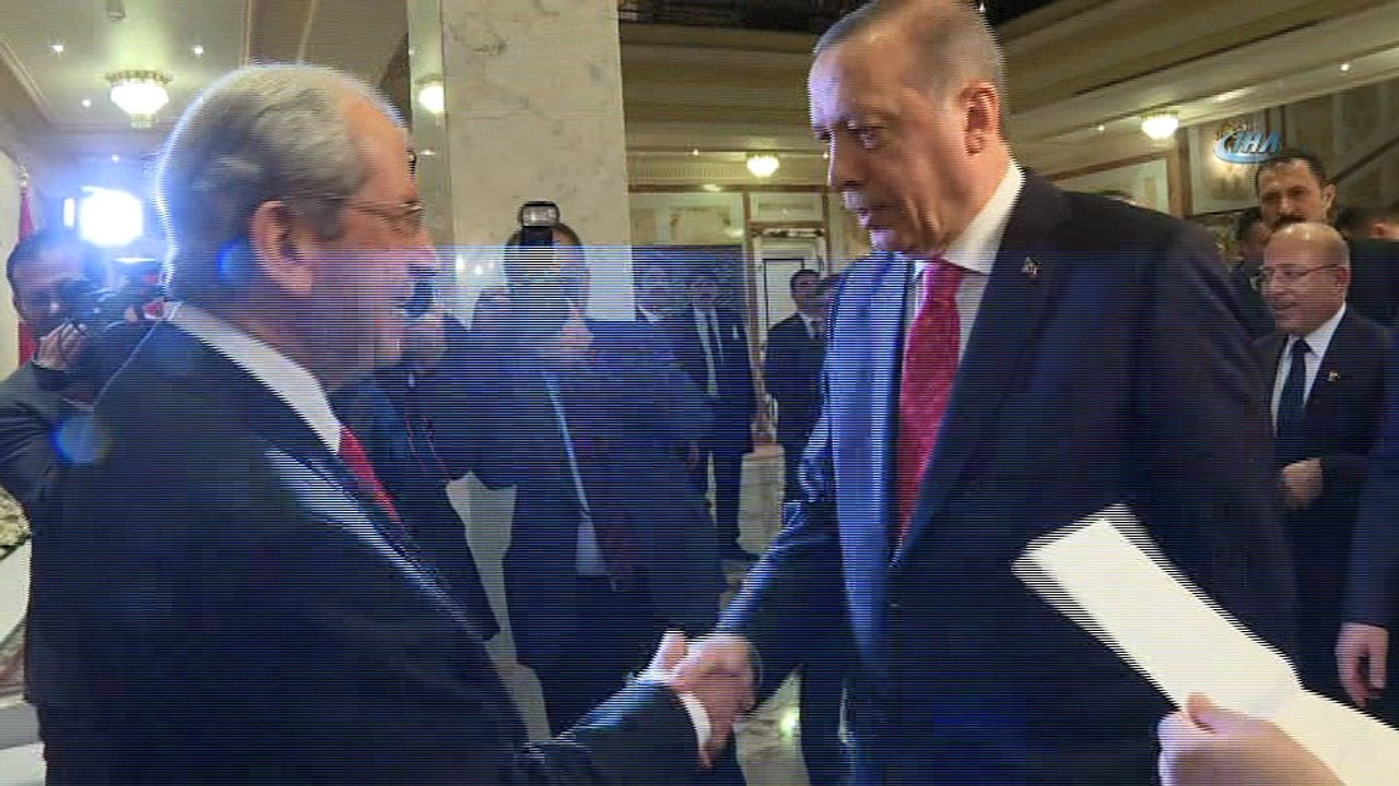 - Cumhurbaşkanı Erdoğan, Tunus Meclis Başkanı Ennasır İle Görüştü