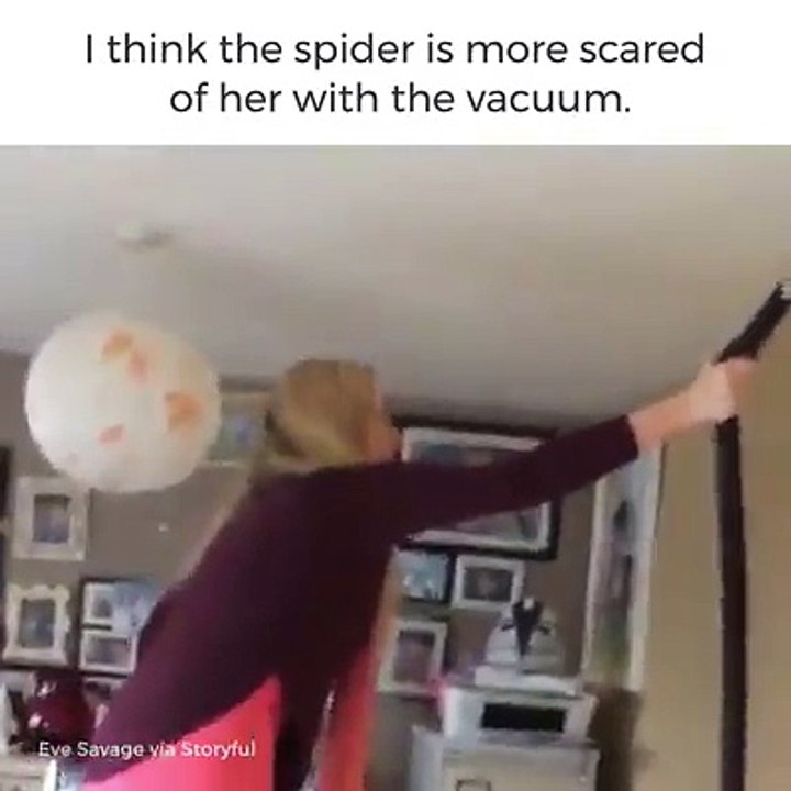 girls scared of spider