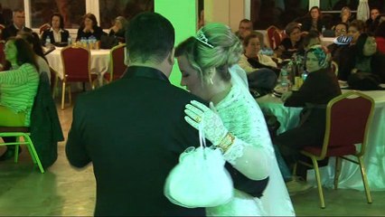 İzmir'de ilk kez müftü nikah kıydı