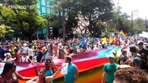 Fuimos a una marcha gay y bailamos hip hop en las calles de La Habana