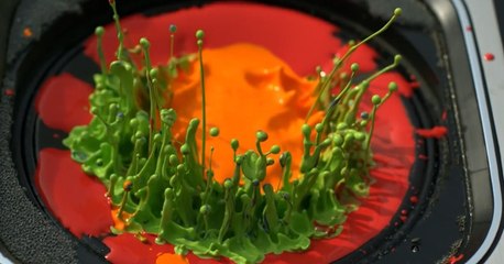 Dancing Dye On Speaker! Slowmo!