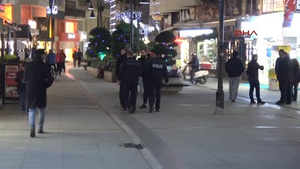 Muğla Marmaris'te 10 Kişinin Bir Kişiyi Darp Ettiği Kavga Güvenlik Kamerasında