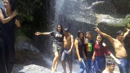 Girls dance at jharna _  jungle me mangal