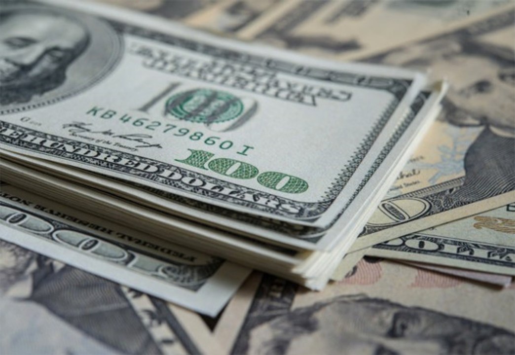 Dolar Sakin Seyrini Devam Ettiriyor