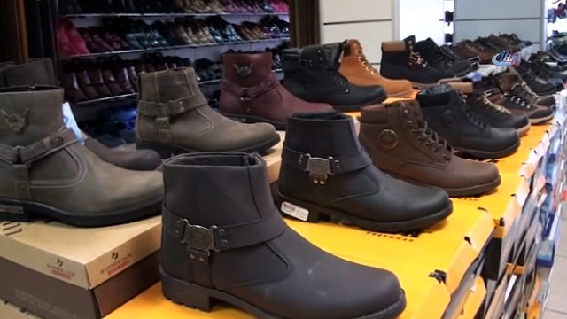 Uzman Dr. Emre Anıl Özbek:'Kış mevsimi dolayısıyla sıklıkla ayak bileği burkulmaları, özellikle de kemik erimesi olan hastalarda kalça kırıkları sık ve omuz kırıkları sıklıkla gelemeye başladı'