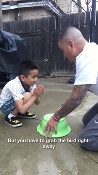 Ce papa va faire une blague bien cruelle à son fils mais il va bien se venger!
