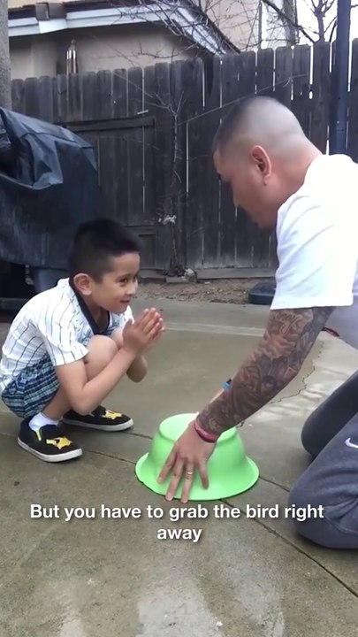 Ce papa va faire une blague bien cruelle à son fils mais il va bien se venger!