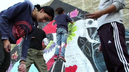 Des graffeurs apportent un supplément d'âme aux murs d'Amman