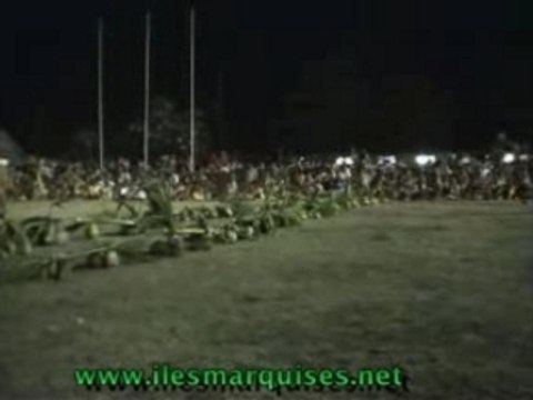 DANSES de UA POU 1 ILES MARQUISES 2003