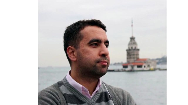 Istanbul, Kız Kulesi. Maiden's Tower. Medine ezanı. Metin Demirtaş.Blue Mosque Call to Prayer. Beautiful Azan from Sultan Ahmed Mosque. Most Beautiful azan call to prayer from blue mosque. Sultanahmet Camii Medine ezanı. Azan from Sultanahmet Mosque.