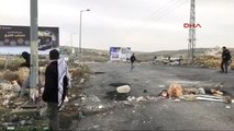 Ramallah'ta Protestocular ve İsrail Askerleri Arasındaki Çatışma Devam Ediyor