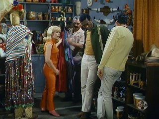 I Spy- S1 E26 "There Was a Little Girl"