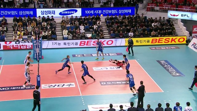 '가스파리니 맹활약' 대한항공, 삼성화재 격파...리그 3위 도약 / YTN