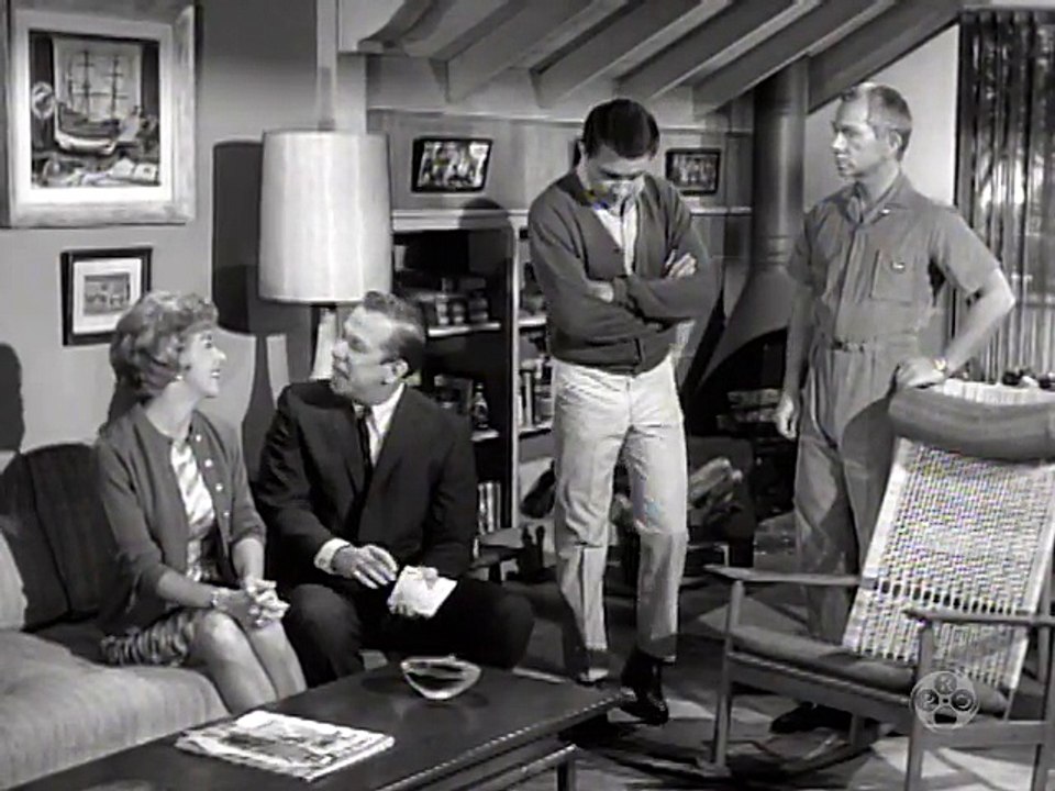 My Favorite Martian S1 E25 "The Sinkable Mrs  Brown"