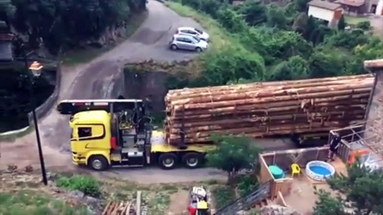 MANOVRA CON CAMION , FANTASTICA