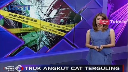 Truk Terguling di Jalan Raya Serang, Ribuan Kaleng Cat Tumpah