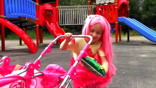 Learn colors Baby Bad babies fight Bad kid steals chips to crying baby - Johny Johny yes papa so