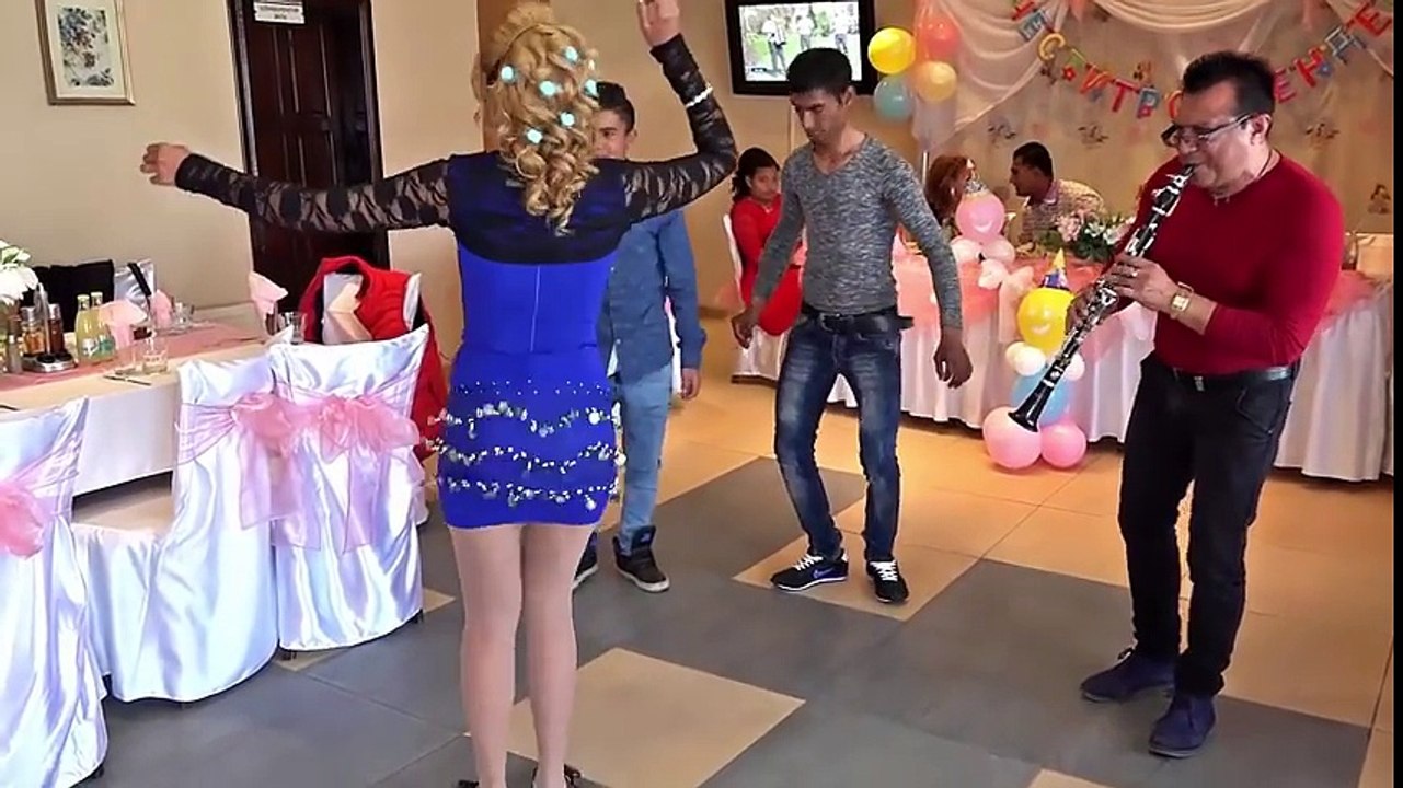 Roman Düğünleri Alışkanlık Yapar | Klarnet Solo Oryantal Show 2017