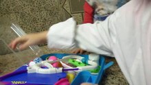 Играем в доктора С УКОaЛАМИ! Укусил бешеный Ж�