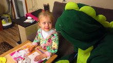 Играем в доктора С УКОЛАМ