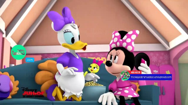 Mickey: Aventuras sobre ruedas | ¡Luces! ¡Cámara! ¡Ayuda! | Español Latinoamericano | Vistazo