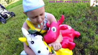 Learn colors with Bad Baby balloons, Сrying Baby Songs Finger Family Nurser