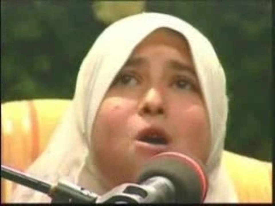 Summeye  Eddeb récite la sourate as-shams mashaAllah