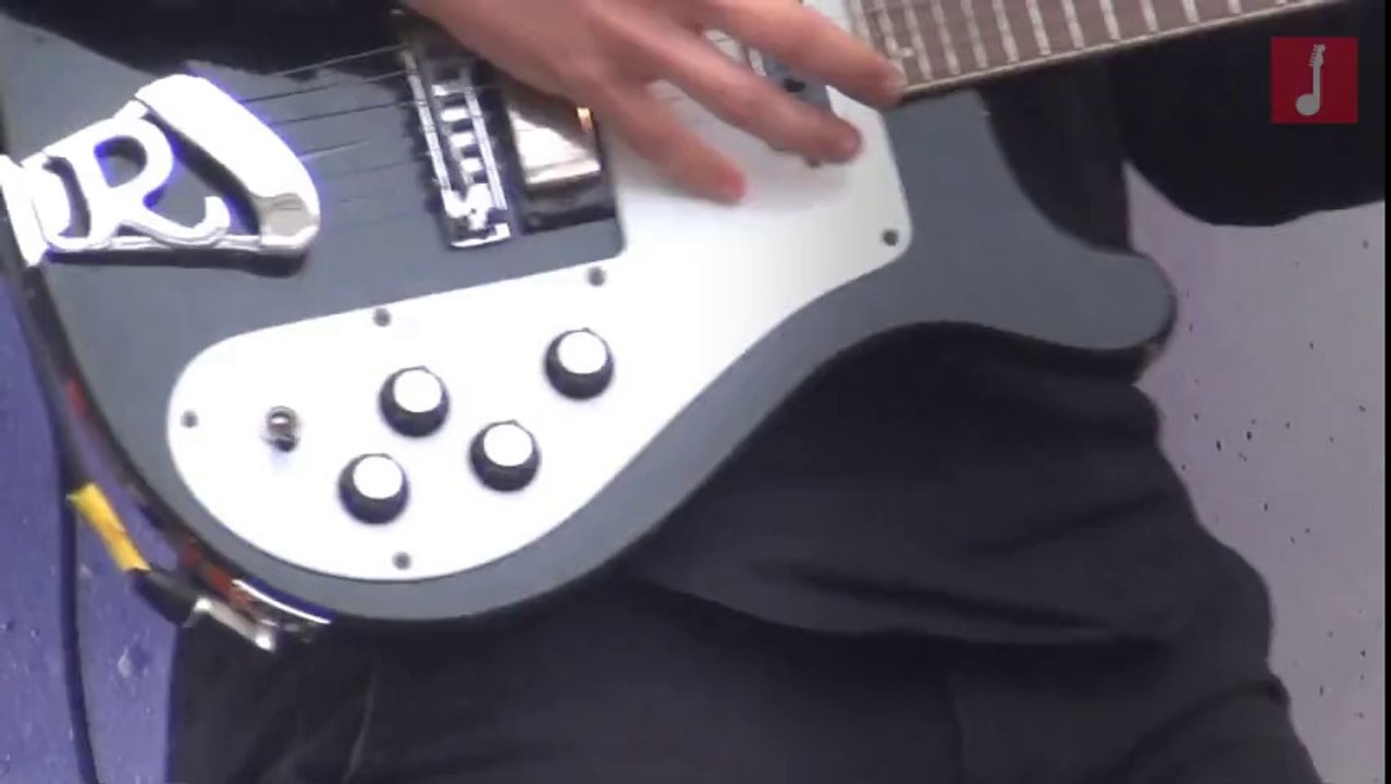 8 Simple Guitar Chords That Beginners Can Play