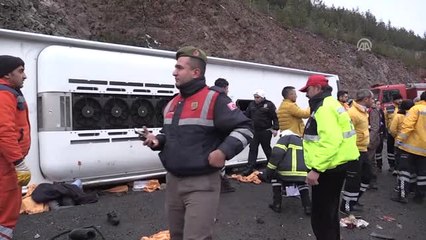 Anadolu Otoyolu'nda Yolcu Otobüsü Devrildi: 2 Ölü, 20 Yaralı (1)