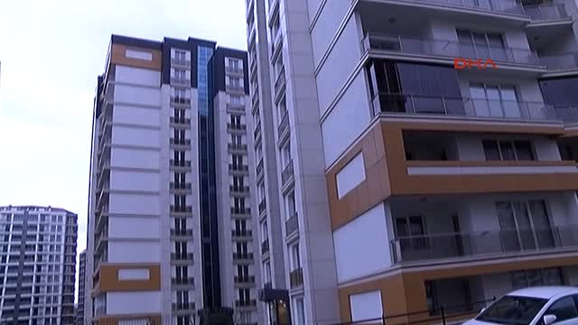 Beylikdüzü'nde Lüks Sitede 2 Kadın Vuruldu - 1