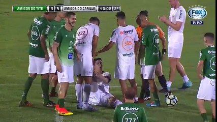 Rescapé du crash de Chapecoense, il simule une crampe... à sa prothèse !