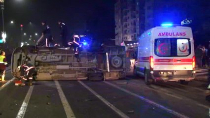 Alkollü sürücünün su tankeri ve minibüse çarpma anı kamerada